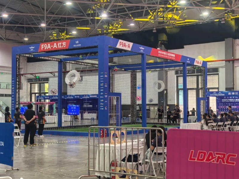 中國無人機(jī)足球聯(lián)賽貴陽精彩瞬間