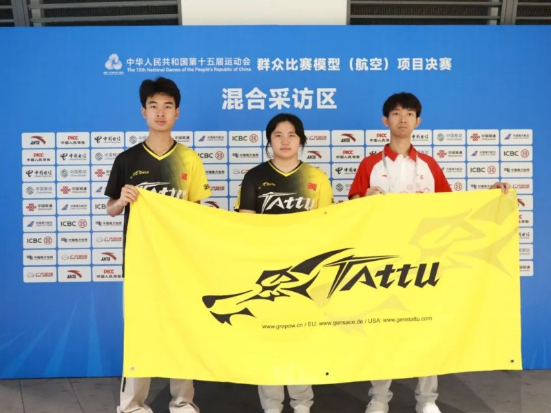 孔海森、何雨瞳、李皓哲